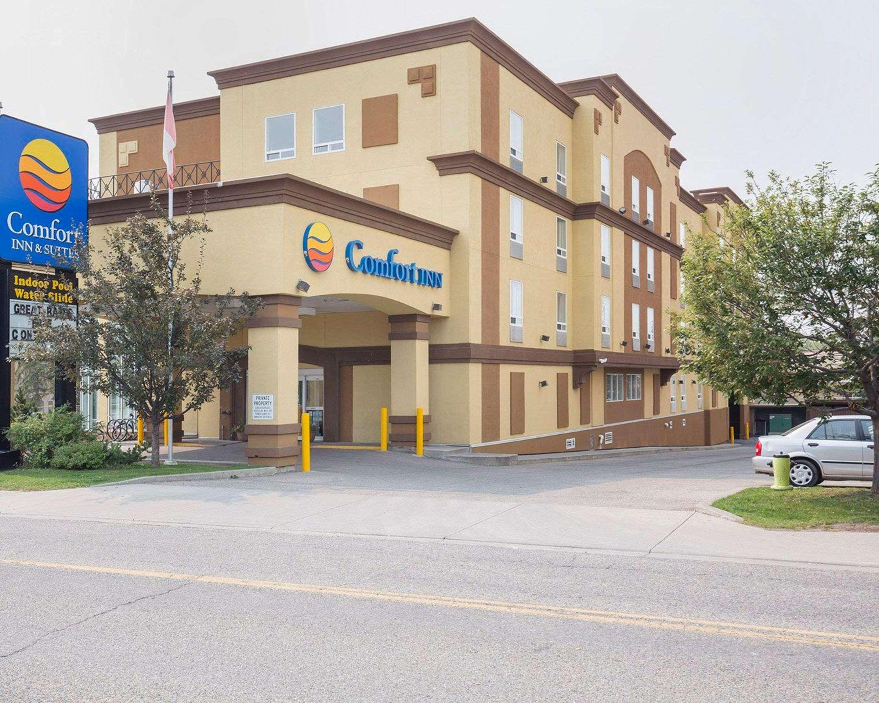 Comfort Inn & Suites University YYC Exterior foto