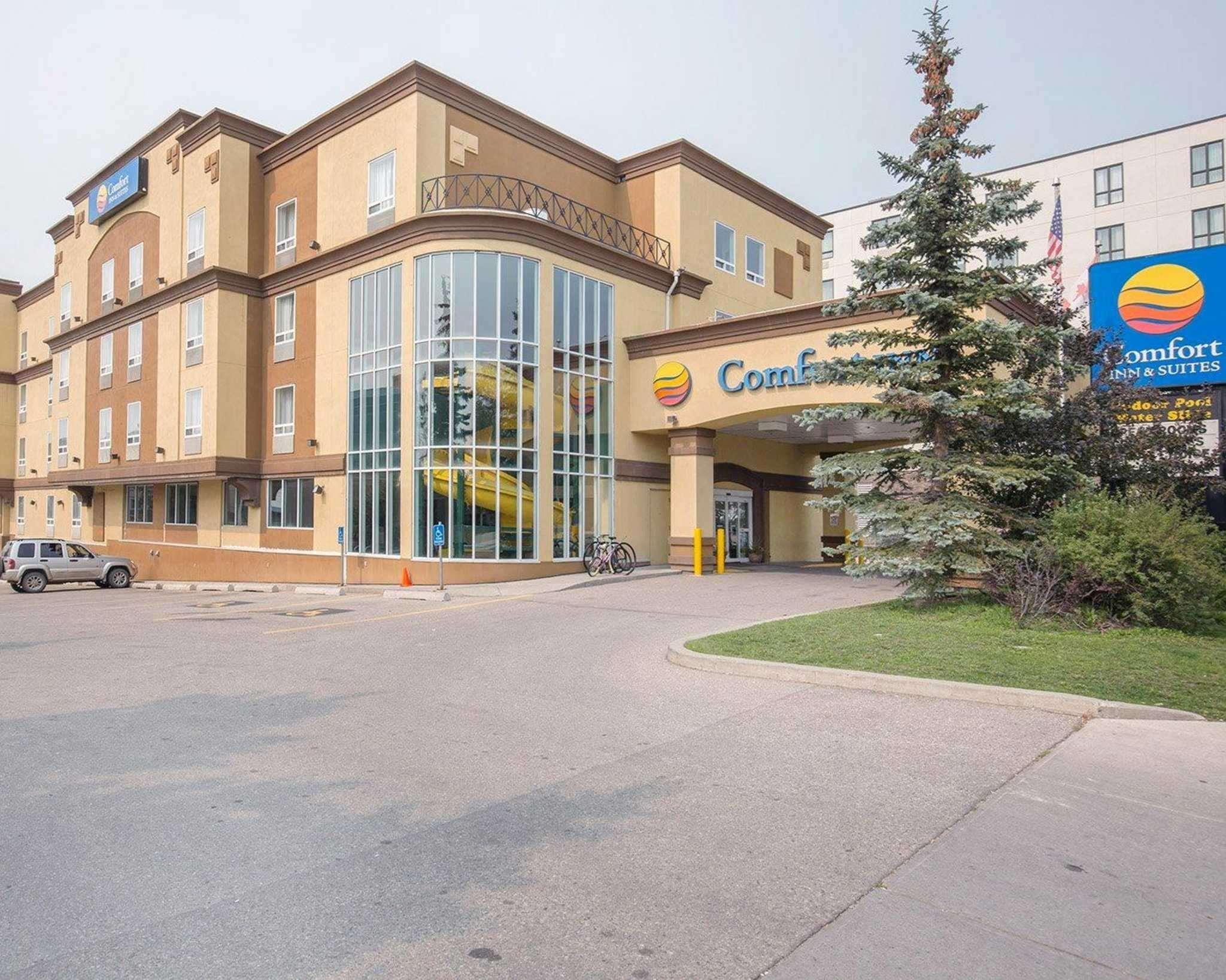 Comfort Inn & Suites University YYC Exterior foto
